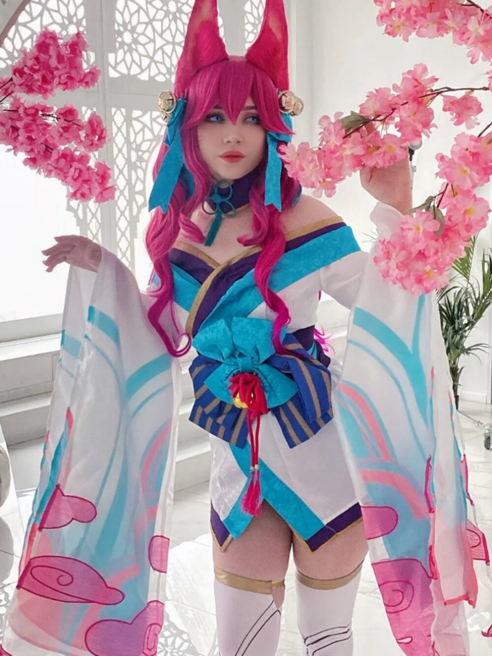 League of Legends Spirit Blossom Ahri Cosplay Set & Wig